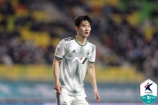 전북현대 김진규+김문환 효과, 3백 완성도는 '글쎄'