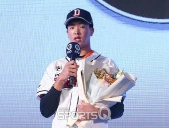[포토Q] 두산 베어스 유니폼 입은 북일고 최준호
