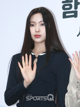 [포토Q] 뉴진스 혜인 '빠져드는 매력 비주얼'
