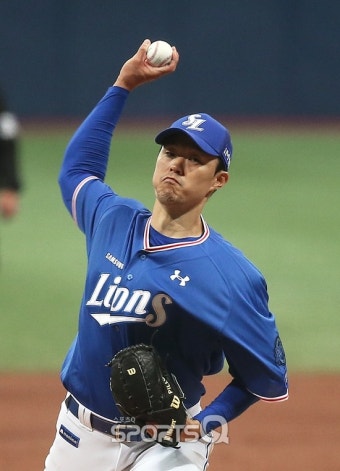 [포토Q] 삼성 장필준 '키움전 선발 등판'