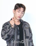 [포토Q] 그레이 하트 츄~