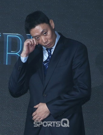 [포토Q] 김강선 '눈물이 핑'