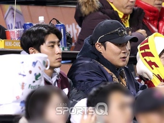 [포토Q] 한국시리즈 5차전 관람온 이정후-김하성