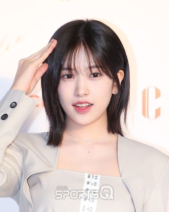 [포토Q] 안유진 '귀여워~'