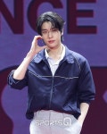 [포토Q] 엔하이픈 제이크 심쿵 유발 볼하트