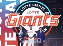 [포토Q] 롯데 자이언츠의 1순위 동산고 신동건