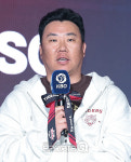 [포토Q] KIA 이범호 감독 '비장한 새 시즌 각오'