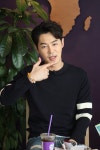[S포토+] 전진 팬이 선물해준 팔찌했어요 (한위싱동타이)