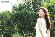 김유정, 봄 성큼 다가온 듯한 미소 담은 CF컷 공개