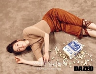 이유영, '다채로운 매력' 화보 공개 '충무로의 떠오르는 유망주'