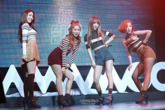 [HD+] 마마무, 데뷔 2년 2개월만에 첫 1위.. 감격의 눈물