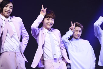 [S포토+] 세븐틴 승관, '귀여운 브이' (세븐틴 기자간담회)