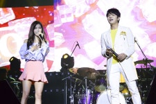 [S포토+] 레인보우 현영 김정훈, 달달한 Marry Me, Marry You 무대 (김정훈&김현성 콘서트)