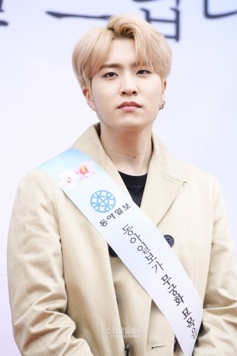 [S포토+] 갓세븐(GOT7) 영재, '바람직한 비주얼' (무궁화 묘목 나눔행사)