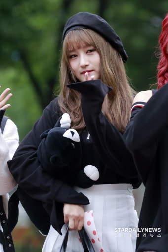 [S포토] 드림캐쳐 시연, '시연이 왔시연' (뮤직뱅크 출근길)