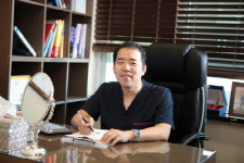 기미와 주근깨의 차이, 구분하고 치료받아야