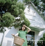 아이유, 새 음반 꽃갈피 둘 재킷이미지 공개