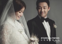 이시영, 고혹적인 드레스부터 단아한 한복까지 웨딩화보 공개