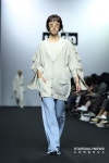 [S포토] 아티스트의 라이프스타일 추구하는 ul:kin 패션쇼 'LOOK 18' (서울패션위크)