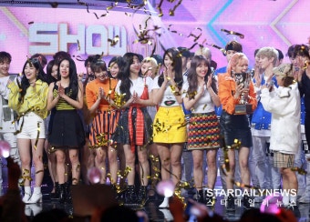 [S포토] 트와이스(TWICE), '이번주 쇼챔피언은 트와이스~' (쇼챔피언)