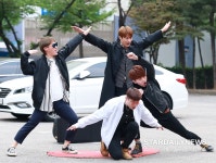 [S포토] 오빠딸, 역시 대전의 아들들 (뮤직뱅크 출근길)