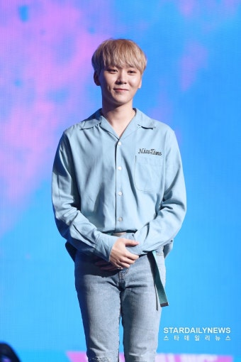 [S포토] 세븐틴 승관, '훈훈함 그 자체로~' (세븐틴 쇼케이스)