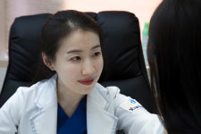 레블라이트토닝, 기미 등 가을철 피부관리에 도움