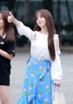 [S포토] 러블리즈 케이, '너희들 따봉' (뮤직뱅크 출근길)