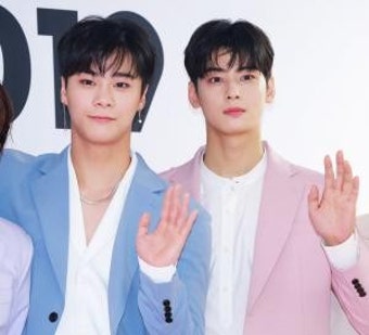 [S포토] 아스트로 문빈-차은우, '배우 문빈과 차은우' (2019 케이월드 페스타)
