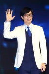 [S포토] 유재석, 여러분 안녕~ (더 존: 버텨야 산다)