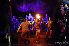 [S포토] 파이어 나이프 댄스를 시작하라~ (뉴 알레그리아)