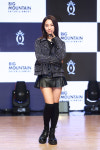 퀸즈해나살롱 | [S포토] 퀸즈아이 해나, '깜찍하게~' (쇼케이스)
