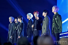 [S포토] 킹덤, 안녕~ (2022 GEE)