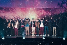 &TEAM, 약 1만 명과 함께한 데뷔 쇼케이스 성료