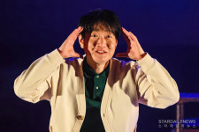 [S포토] 김상보, 기괴하게 생긴 장난감이 바로 나였어~ (추남, 미녀)