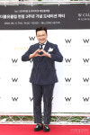 [S포토] MC 딩동, 딩동 인사드려요~ (W클럽)