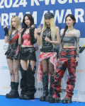 [S포토] 에스파, '펑키하게' (2024 케이 월드 드림 어워즈)