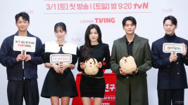 [S영상] 강태오 & 이선빈, 사랑할 수 밖에 없는 러브리 커플! (tvN 토일드라마 감자연구소 제작발표회)