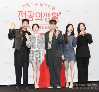 [S포토] 정준원-고윤정-강유석-신시아-한예지, '율제병원 산부인과 전공의들~' (언젠가는 슬기로울 전공의 생활)