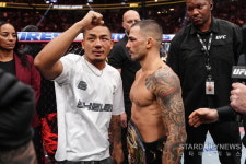 [UFC] 토푸리아, KO로 두 체급 제패! UFC 역사상 10번째 더블 챔피언 탄생