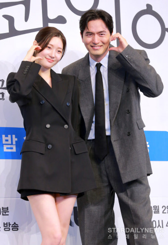 [S포토] 정채연-이진욱, '사랑으로 변호하는' (에스콰이어)
