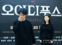 [S포토] 최수종, '아 두통'