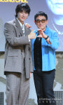 [S포토] 우즈-이승철, '사랑을 담아'