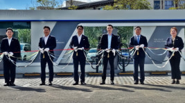 코오롱모터스, 제주 신화월드에 BMW 전기차 충전소 개소