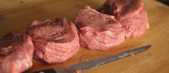 7성급 푸드랩(food lab) | ‘더 푸드 랩’이 알려 주는 소고기 스테이크에 관한 모든 것