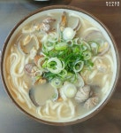 뜨끈뜨끈! 전국 이색 칼국수 맛집 8곳