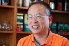 건물주에게 쫓겨난 안경사, 반값 안경으로 5년 만에 150개 지점을 만든 이야기: 으뜸50안경 정영길 대표 인터뷰