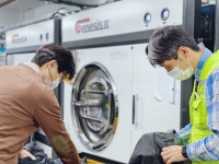 쿠팡맨의 기틀을 닦은 남자, 세탁소를 넘어 국내 최대 ‘세탁 공장’을 세우기까지: 세탁특공대 COO 아슬란, 센터장 헨리 인터뷰