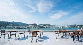 초여름의 통영 바다를 즐길 수 있는, 통영 호텔 4곳