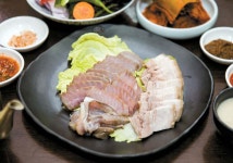 제대로 삭힌 홍어… ‘대통령의 맛집’ 저리 가라